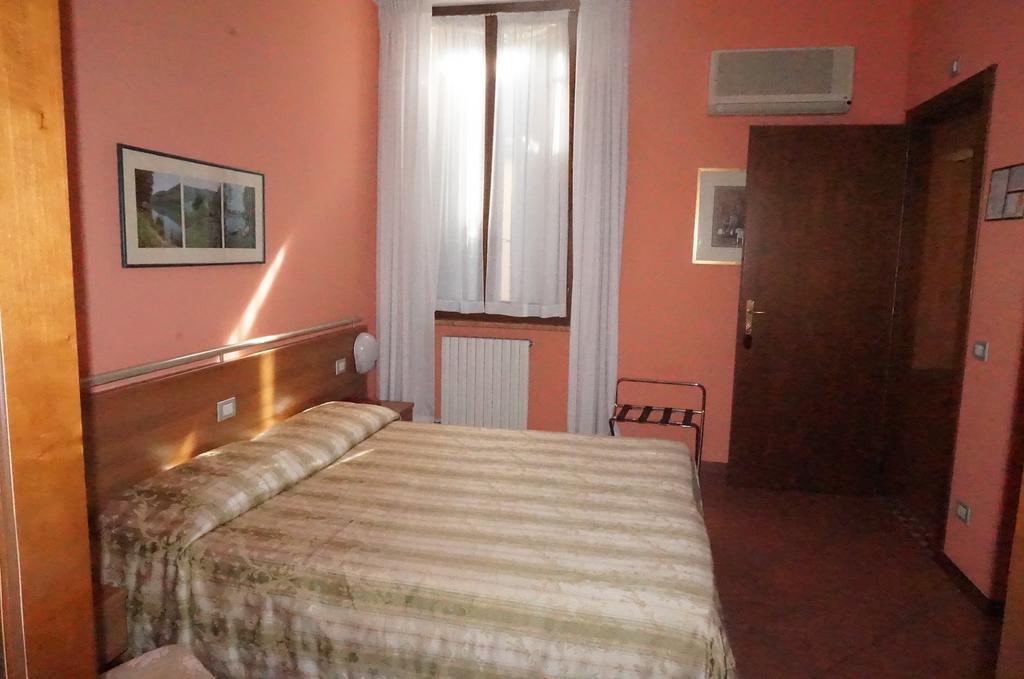 Hotel Cavour Verona Exterior photo