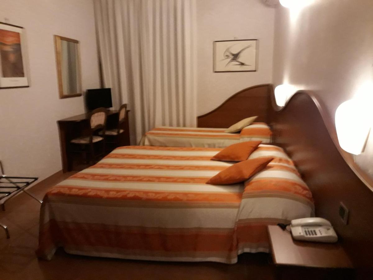 Hotel Cavour Verona Exterior photo